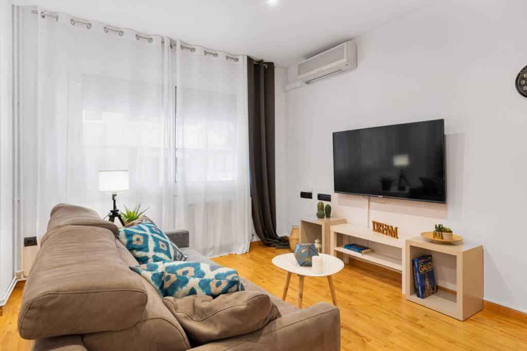 De Gracia 2 Bedroom Cozy Appartement